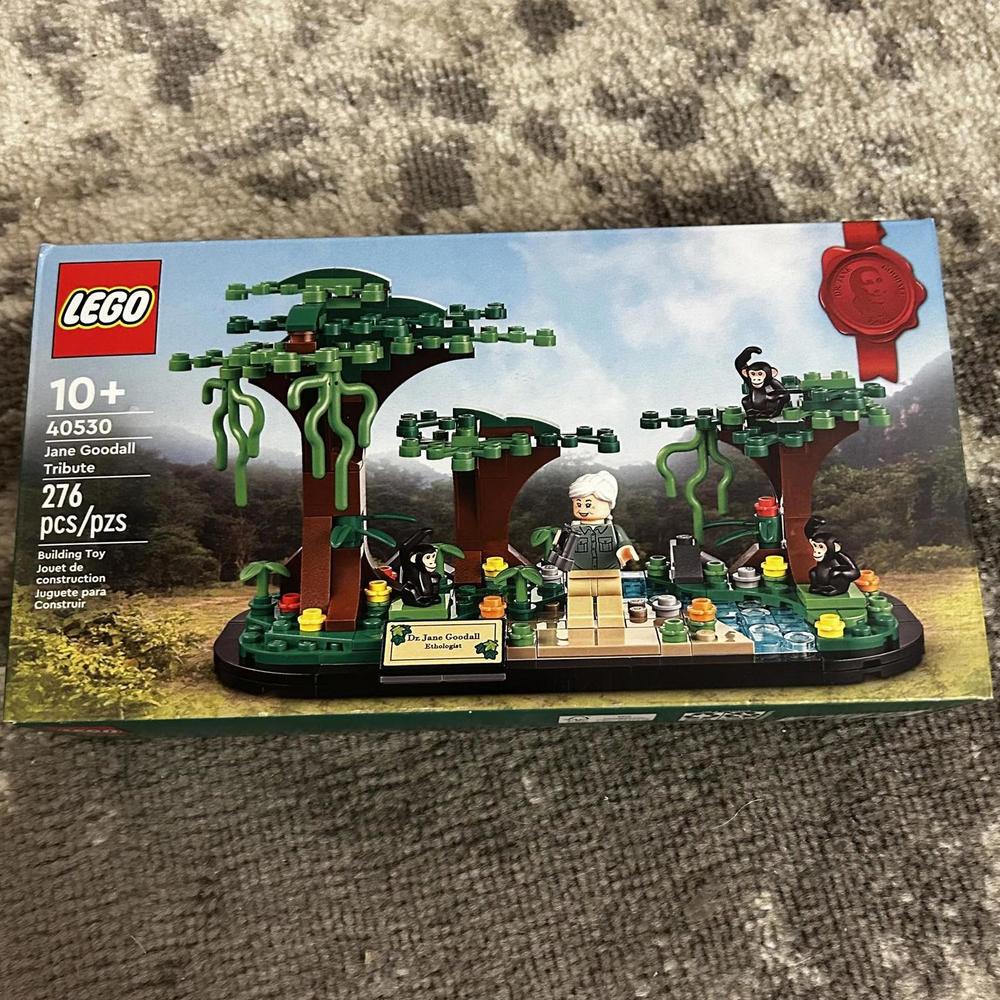Lego Jane Goodell Tribute Set (NEW)